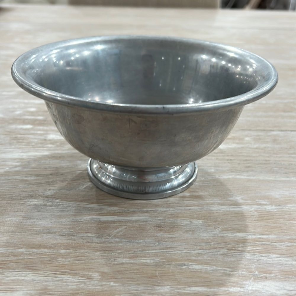 Vintage Fred Rogers aluminum stand serving bowl Hong Kong